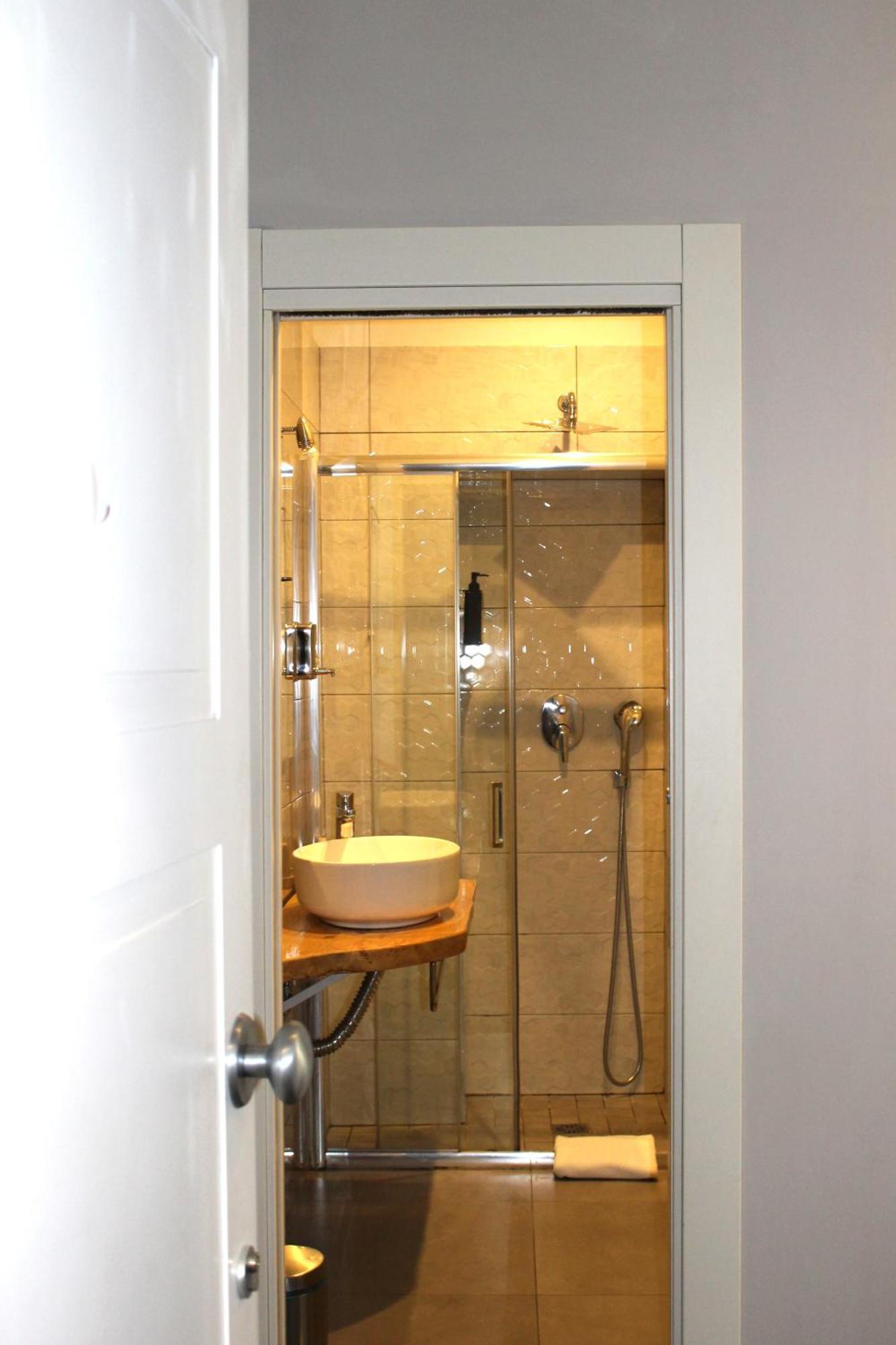 Beverello Rooms Napoli Bagian luar foto