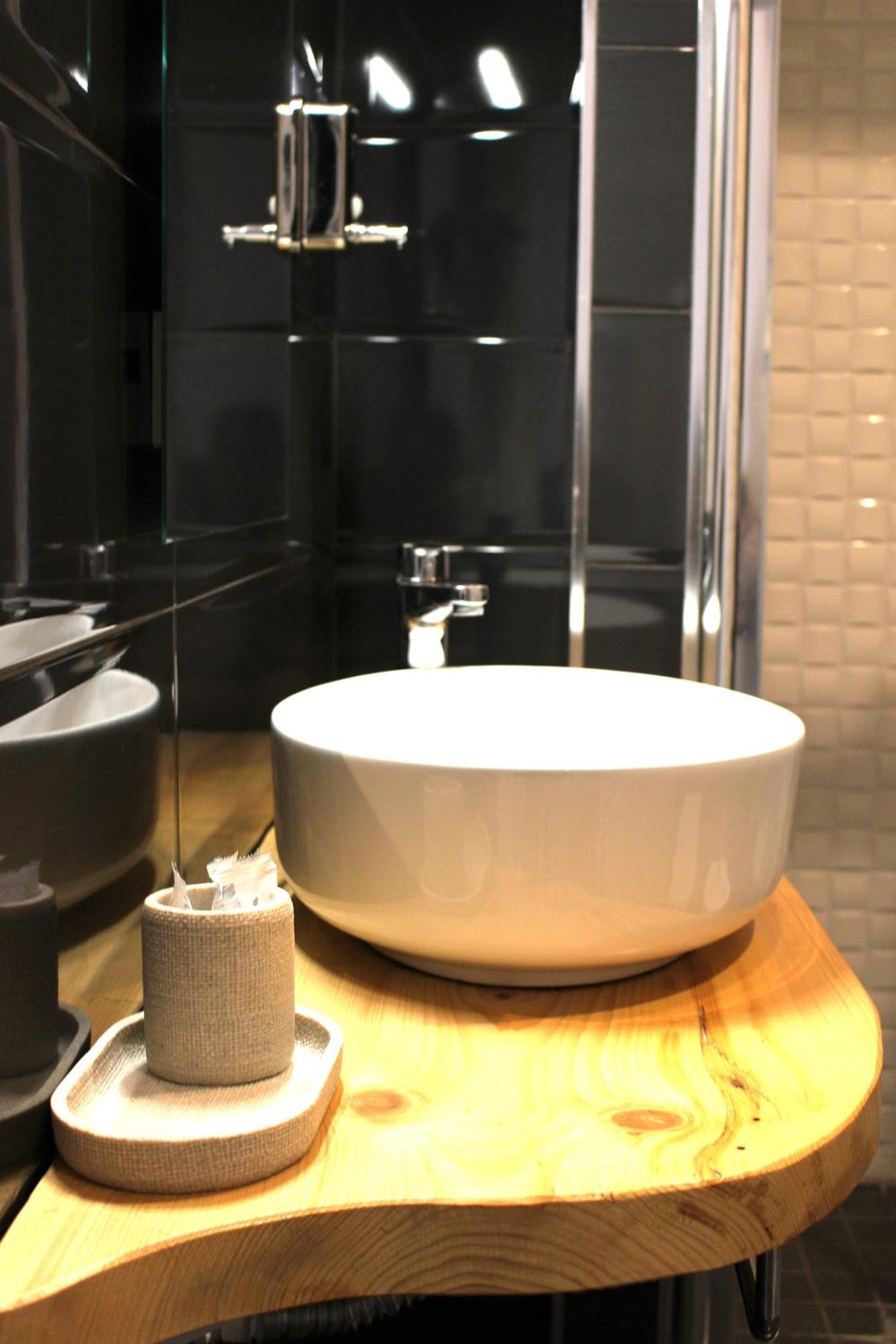 Beverello Rooms Napoli Bagian luar foto