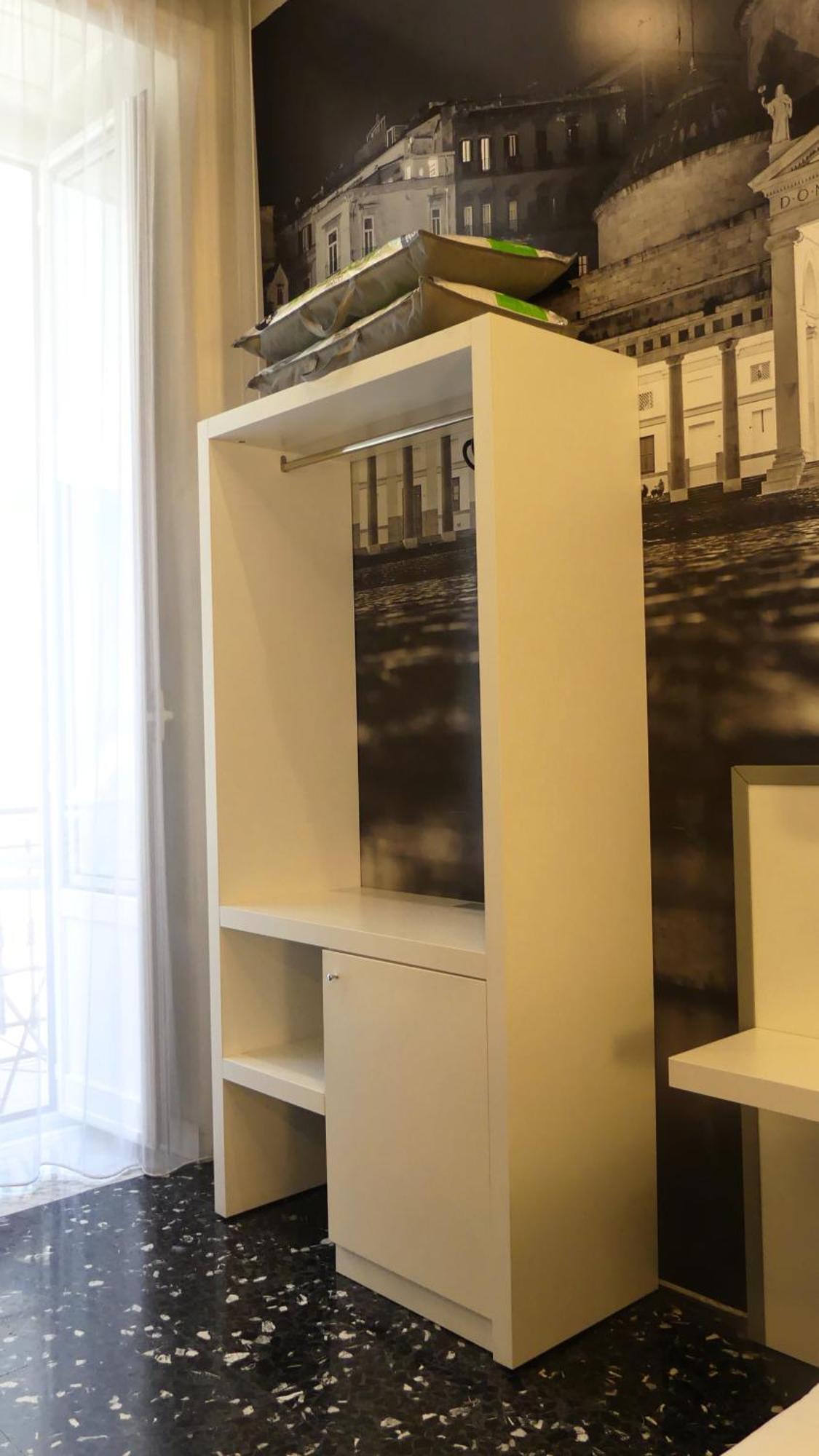 Beverello Rooms Napoli Bagian luar foto