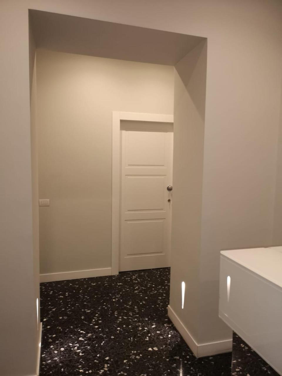 Beverello Rooms Napoli Bagian luar foto